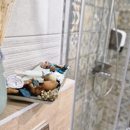 Chic, Sunny And Cozy One Bedroom Bliss 아파트 바르나