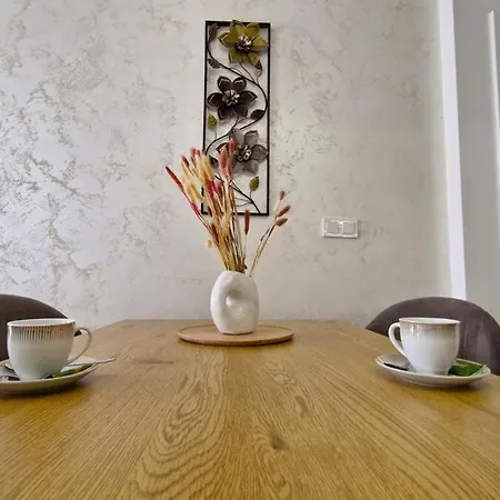 Chic, Sunny And Cozy One Bedroom Bliss Apartment Varna