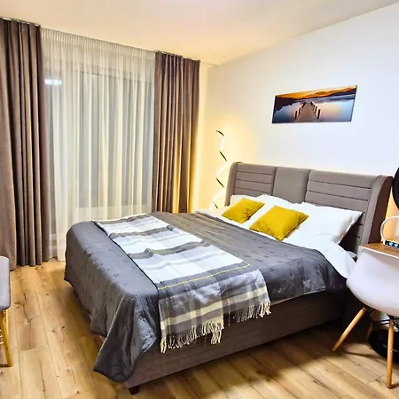 Chic, Sunny And Cozy One Bedroom Bliss Apartment