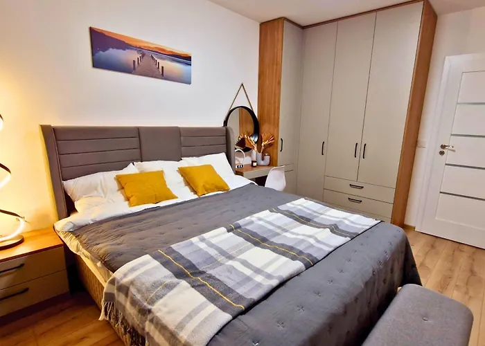 Chic, Sunny And Cozy One Bedroom Bliss Appartement *